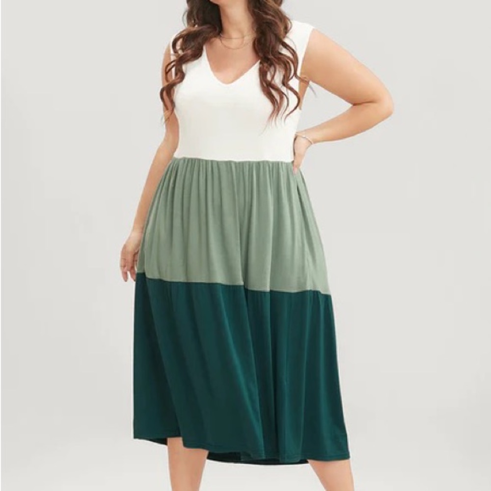 BloomChic Green & Ivory Colorblock Tiered Dress Size 10